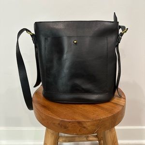 Madewell Transport Bucket Bag